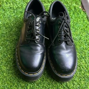 Dr Martens tie up oxfords with platform 9 W